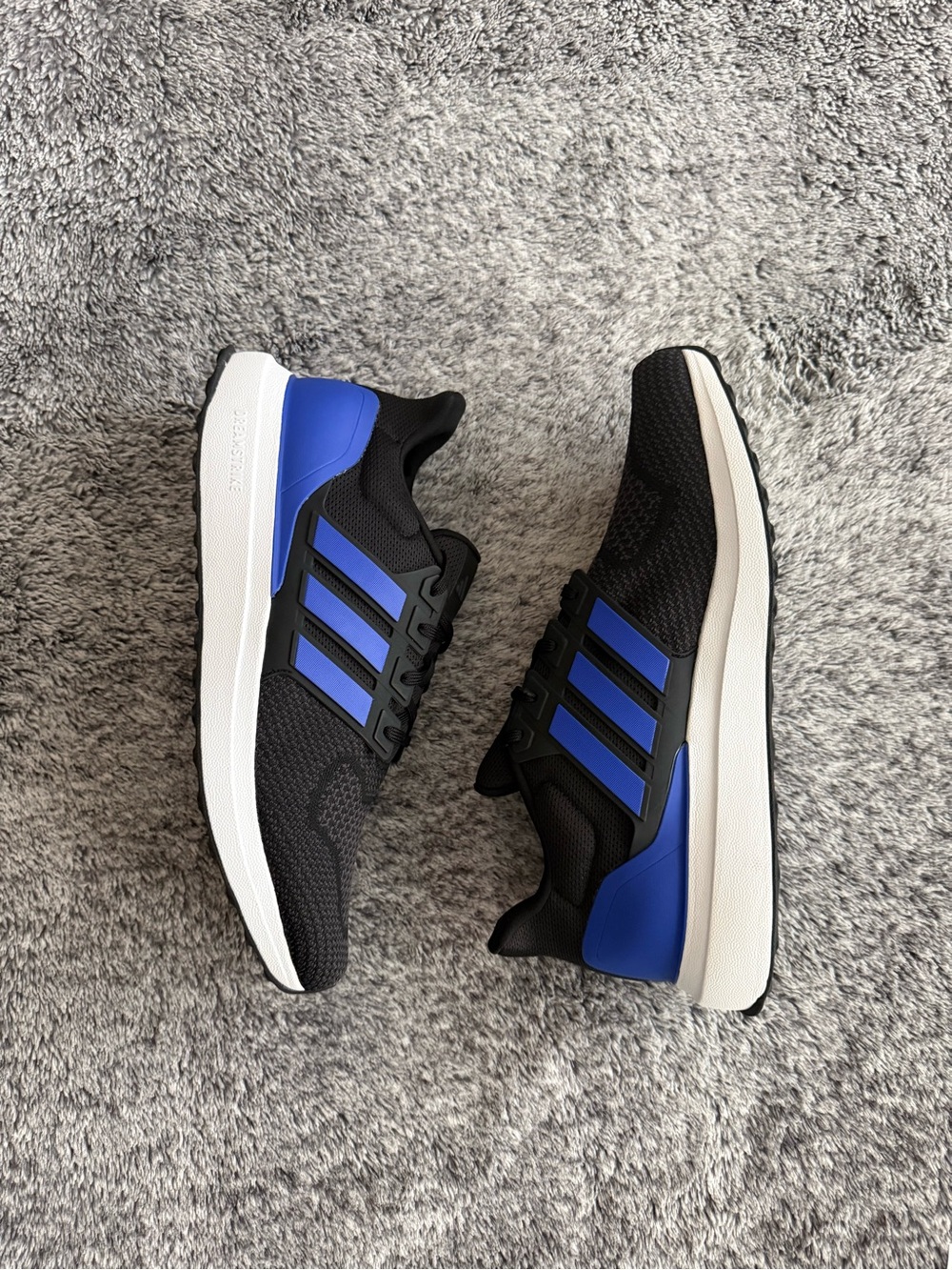 Men’s Adidas Sneakers, UltraDream DNA, Size 13, NEW